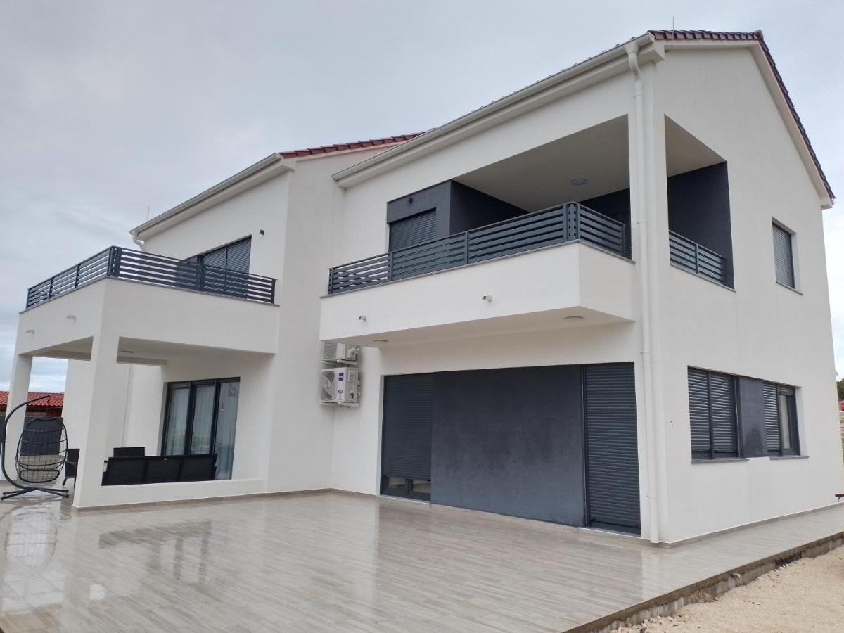 Villa Biba Новаля Екстер'єр фото